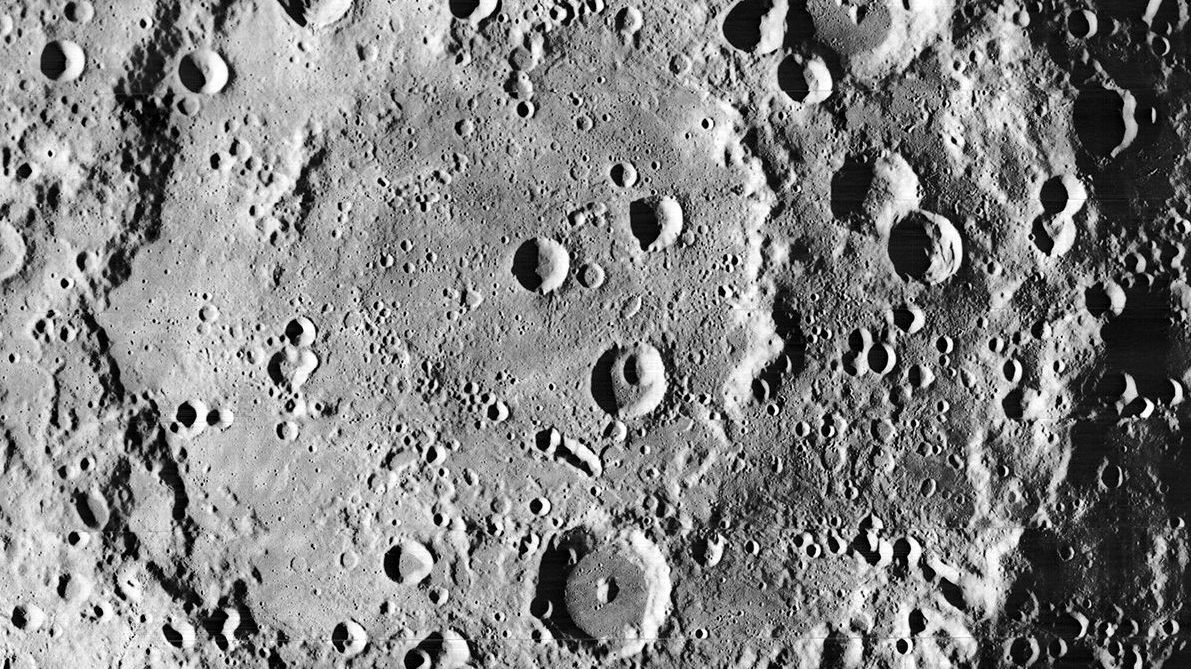Astrónomos de palmo e meio - "Tiro ao alvo - entender as crateras da Lua"